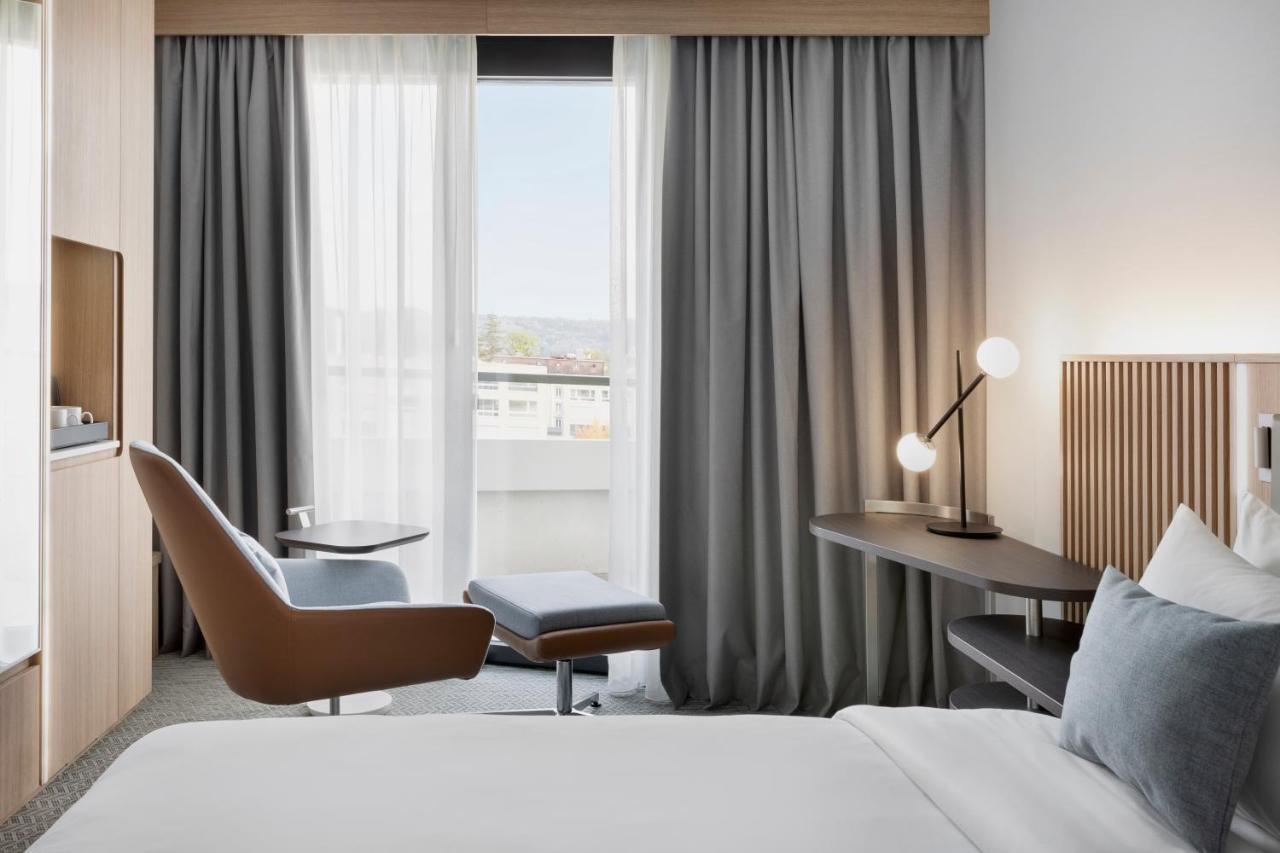 Courtyard By Marriott Biel Bienne Hotel Exterior photo