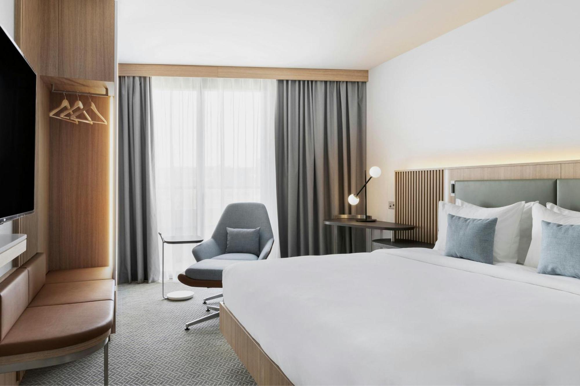 Courtyard By Marriott Biel Bienne Hotel Exterior photo