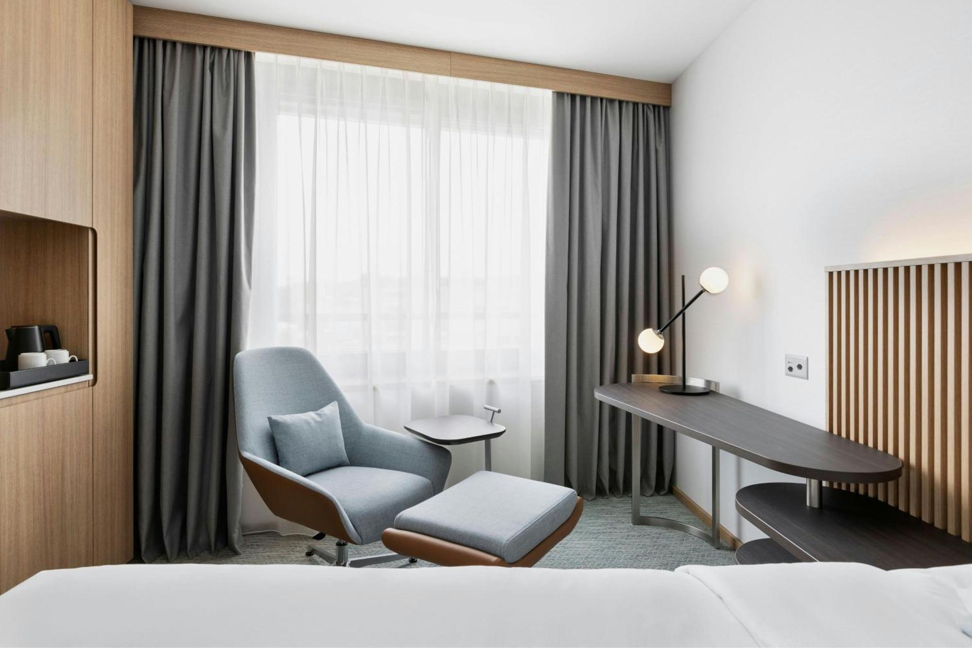 Courtyard By Marriott Biel Bienne Hotel Exterior photo