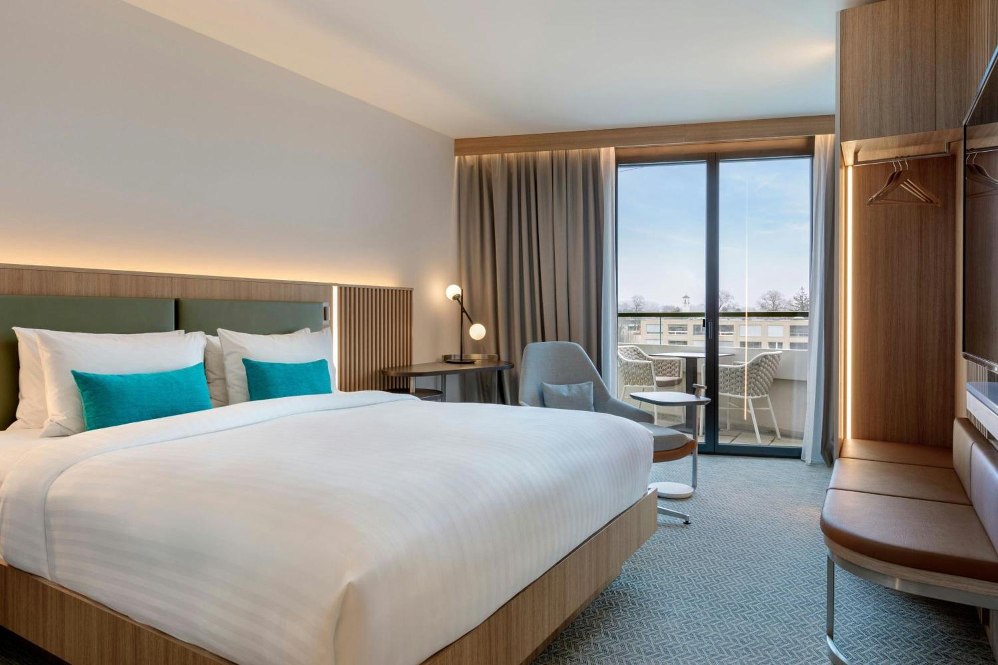 Courtyard By Marriott Biel Bienne Hotel Exterior photo